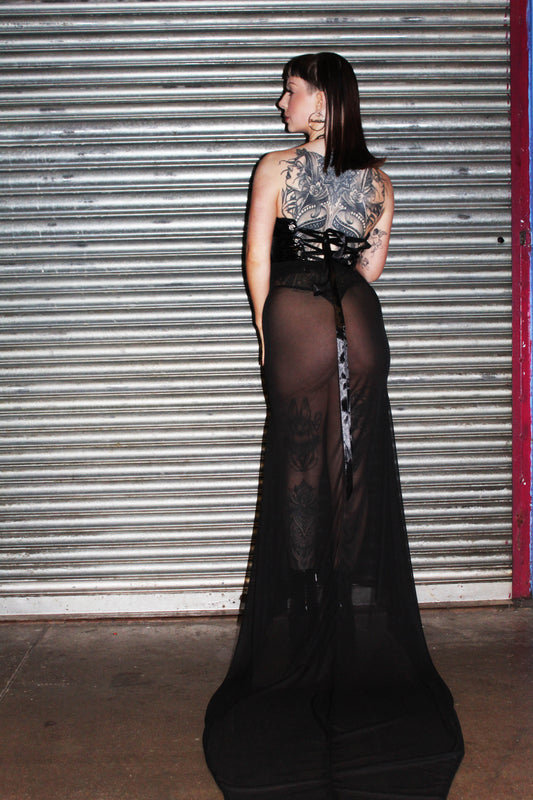 ‘VAMPIRA’ long train black mesh maxi skirt