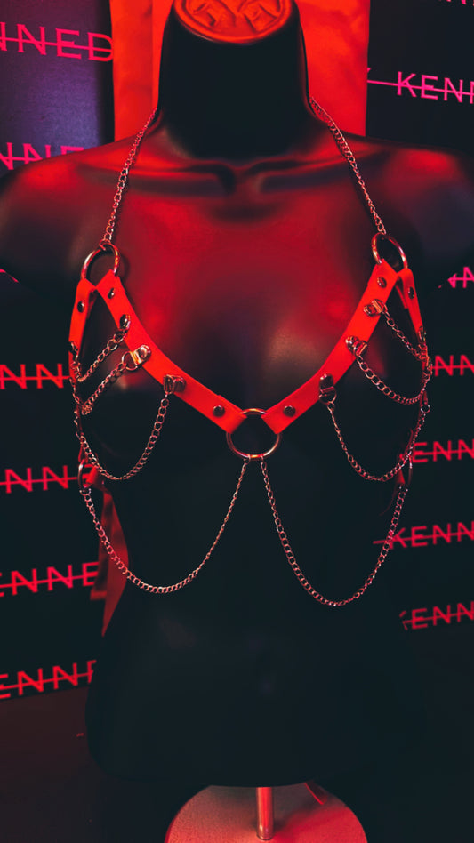 RED PLEATHER HANG CHAIN BRA HARNESS