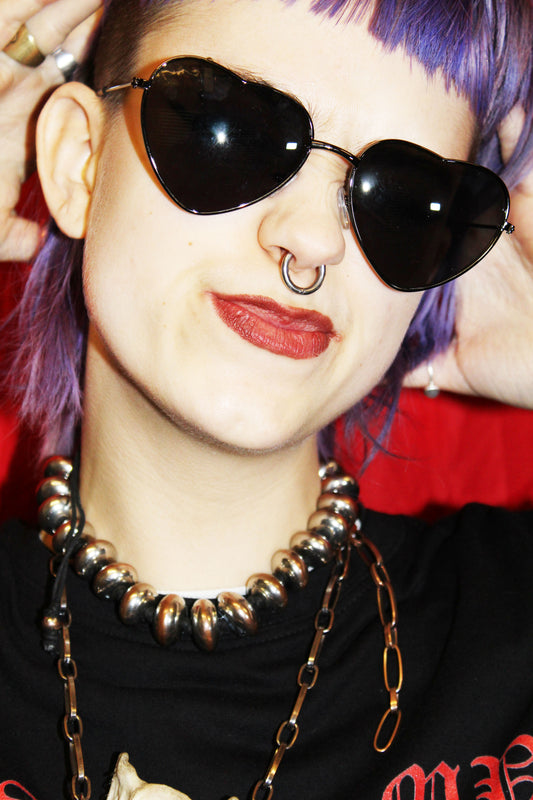 BLACK HEART SHAPED SUNGLASSES