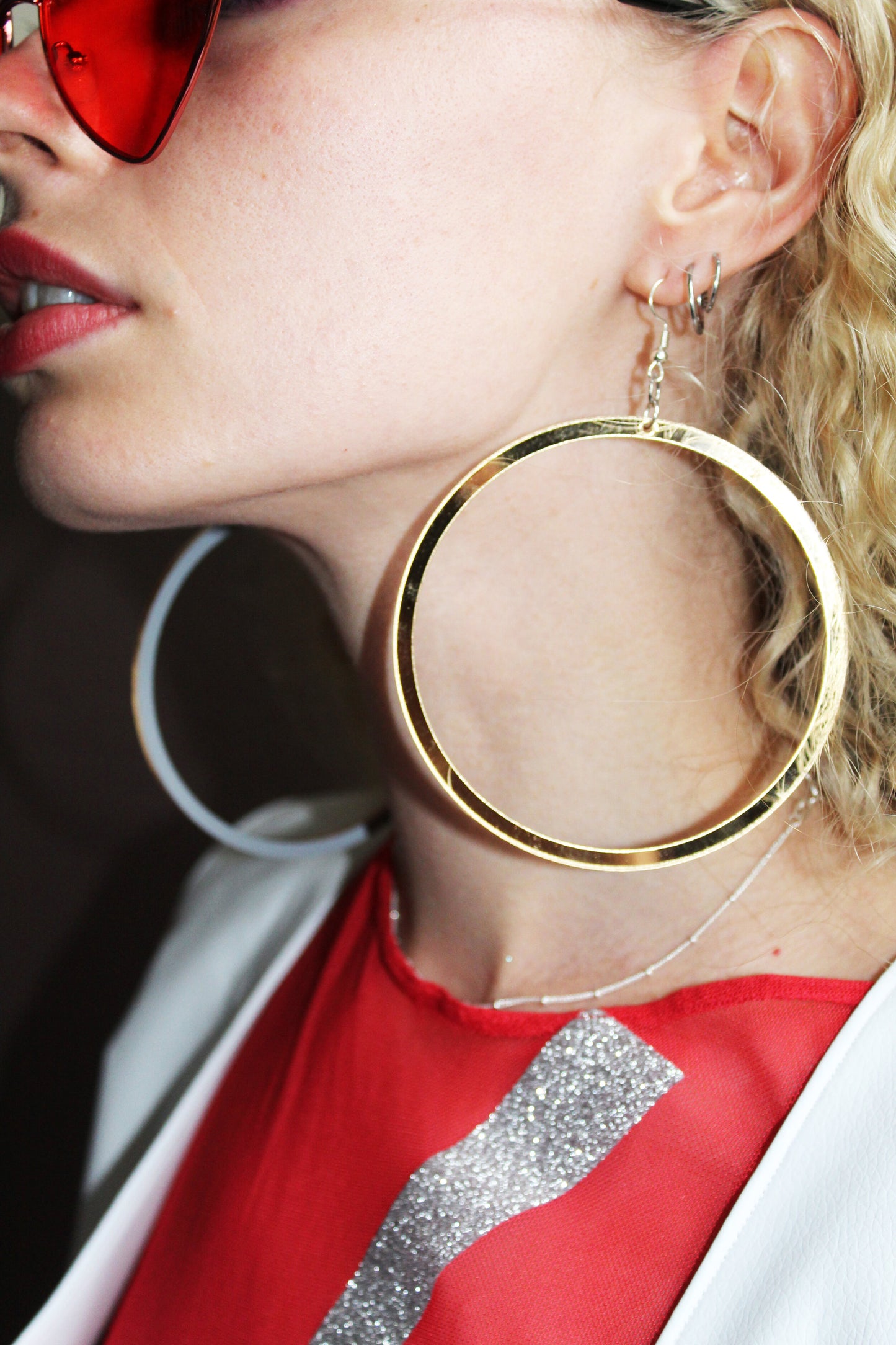 Extra AF hoops in gold