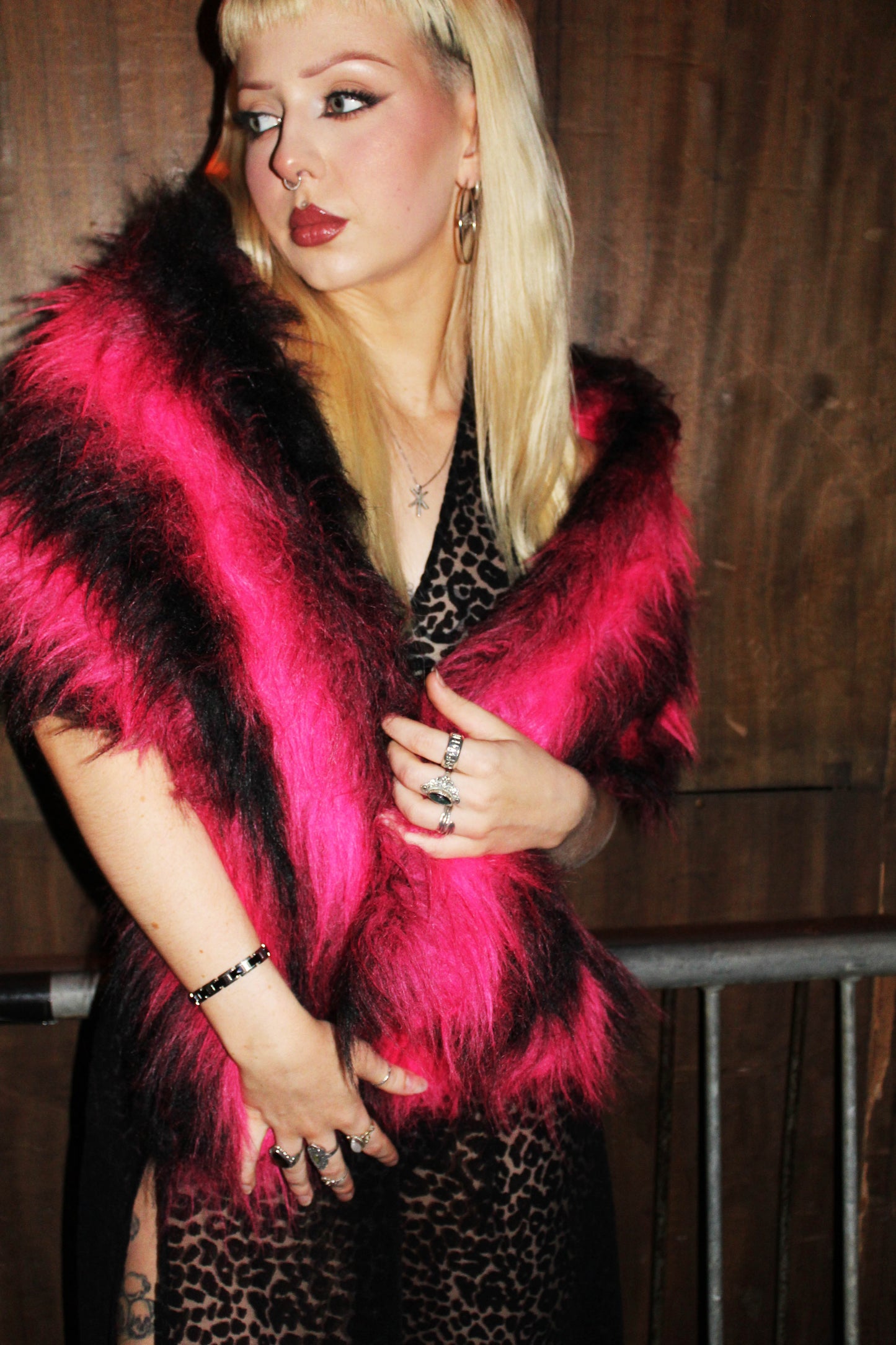PINK AND BLACK SHAGGY FAUX FUR SCARF