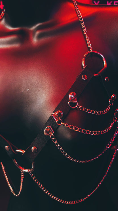 BLACK PLEATHER HANG CHAIN BRA HARNESS