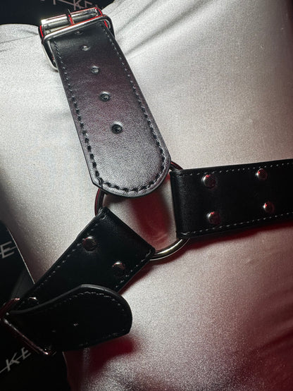BLACK MENS STUDDED PLEATHER CHEST HARNESS