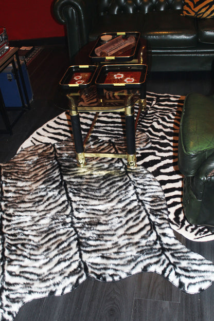 'Metal Guru' Tiger Faux Fur Rug