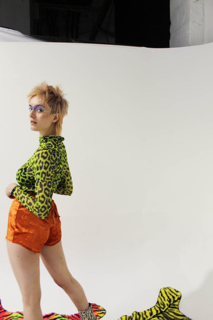 'MOJO RISING' ORANGE VELVET HOTPANTS