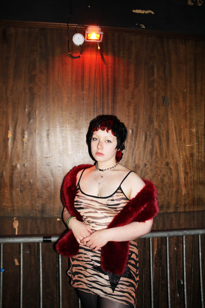BURGUNDY FAUX FUR SCARF